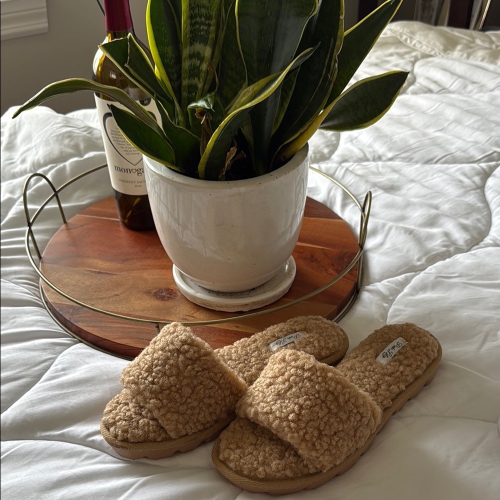 Pink Lily Warm Brown Fuzzy Slippers